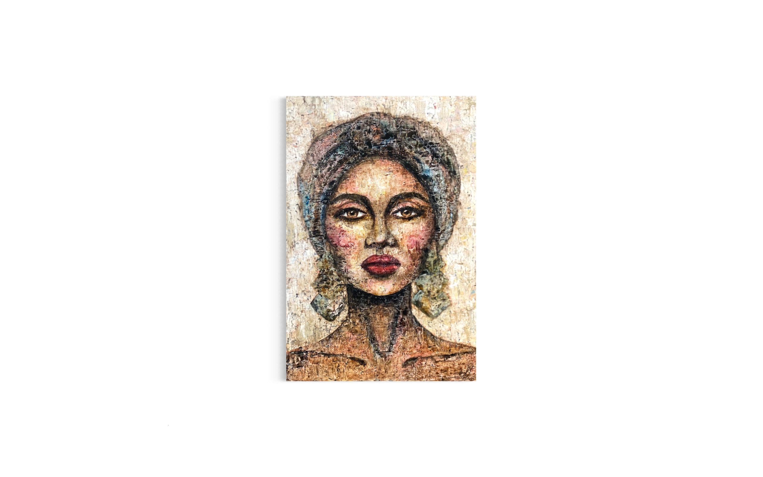 afrikansk-guld-farvet-portraet-kvinde-med-turban-og-store-oereringe