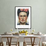 Frida-kahlo-plakat-i-sort-ramme