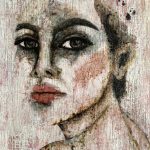 abstrakt-portraetmaleri-af-sort-haaret-kvinde-i-lyse-toner