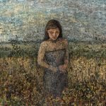 maleri-af-kvinde-paa-groen-mark-med-strop-kjole-og-brunt-haar-giclee-tryk-kunst-tryk