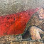 Dobbeltportraet-af-kimia-bahari-kvinde-med-barn-paa-skoedet-i-roed-sofa