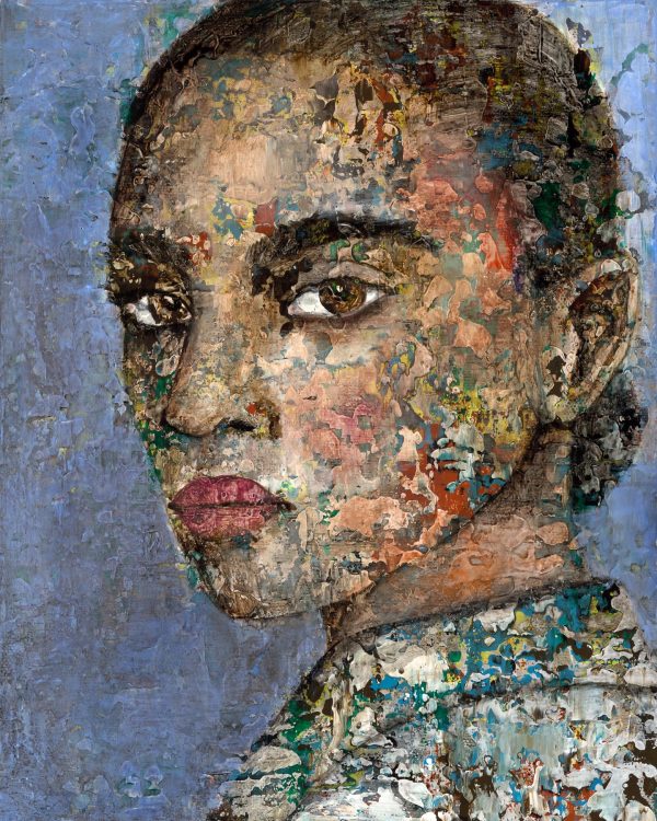 giclee-tryk-af-farverig-kvinde-i-kvart-profil-med-violet-baggrund-og-klattet-ansigt