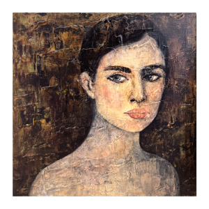 Maleri af nøgen kvinde med kortklippet brunt hår i tre-kvart profil med gyldenbrun baggrund.