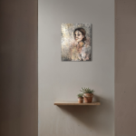 Maleri i lyse toner af kvinde med forsigtigt blik malet med skyggerne